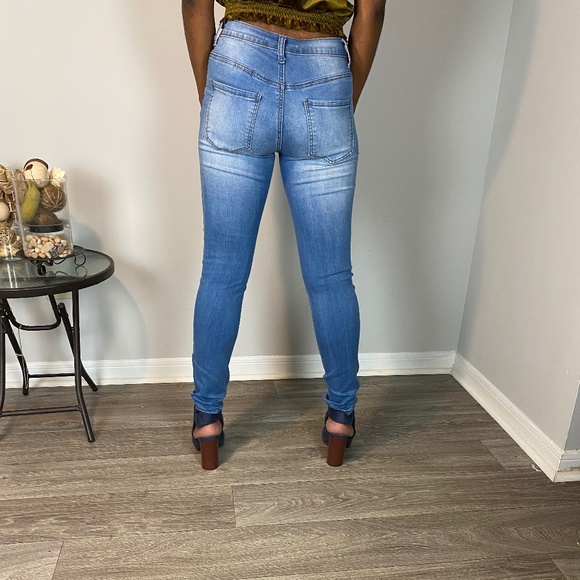 Bamboo blue butt lift Colombian jeans - Picture 3 of 3